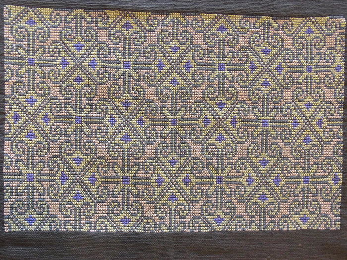 Yao Embroidery L001