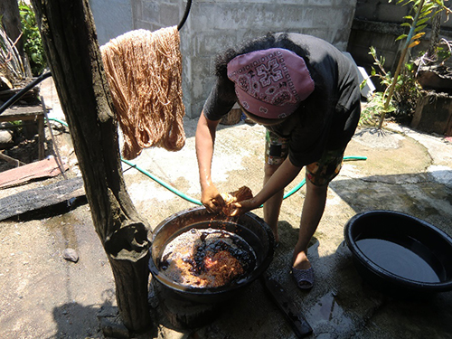 布の生産者ノイさん
